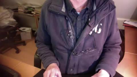 Amor2200 online show from January 3, 2025, 7:29 pm