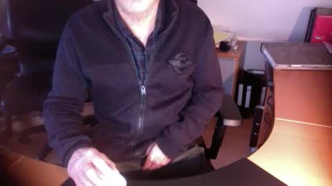 Amor2200 online show from February 10, 2025, 3:32 pm