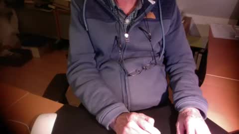 Amor2200 online show from October 26, 2025, 7:20 pm