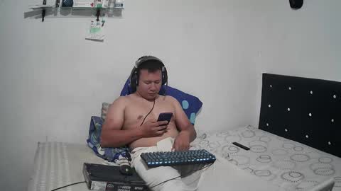 Snapshot of amordebandidos chatting on January 12, 2025, 12:39 am amordebandidos online show from January 12, 2025, 12:39 am