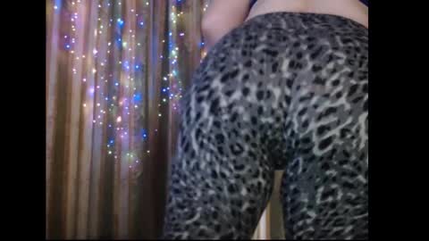 Snapshot of amorelara chatting on November 19, 2025, 12:49 pm amorelara online show from November 19, 2025, 12:49 pm