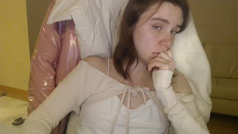 miss unforgettable online show from February 25, 2025, 7:14 pm