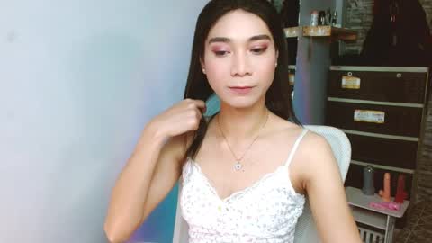 Snapshot of amorous_tina chatting on December 22, 2025, 11:29 am Tina online show from December 22, 2025, 11:29 am