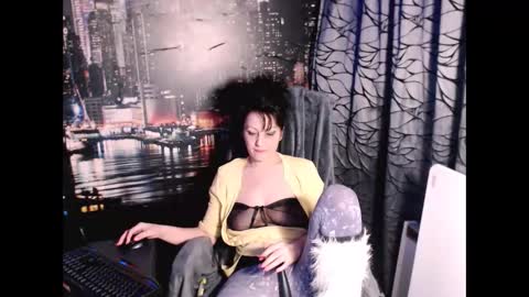 Snapshot of amour_sweet chatting on January 13, 2026, 5:18 pm Sarah online show from January 13, 2026, 5:18 pm