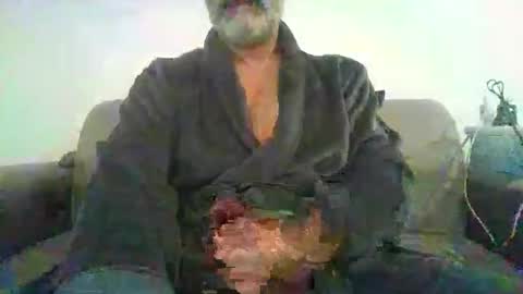 Snapshot of amram1985 chatting on January 10, 2026, 11:23 am amram1985 online show from January 10, 2026, 11:23 am