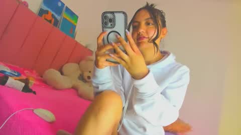 Snapshot of amy1cute chatting on January 7, 2026, 4:09 pm Amy online show from January 7, 2026, 4:09 pm