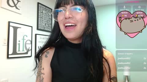 Snapshot of amy__adams1 chatting on January 22, 2025, 7:57 am Amy 3 online show from January 22, 2025, 7:57 am