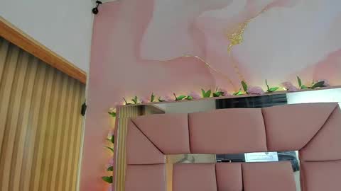 amy__rose__ online show from May 11, 2026, 3:01 am