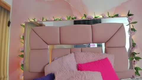 amy__rose__ online show from May 12, 2026, 3:03 am