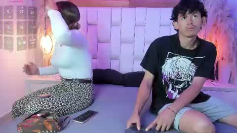 amy_and_aleex online show from June 18, 2026, 11:03 am