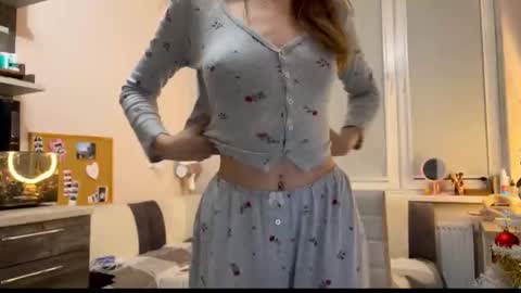 Snapshot of amy_chill chatting on January 17, 2026, 4:00 pm Amy Chill online show from January 17, 2026, 4:00 pm