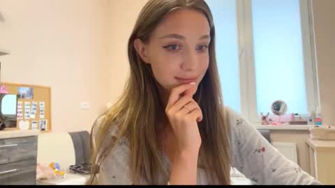 Snapshot of amy_chill chatting on March 5, 2026, 9:38 am Amy Chill online show from March 5, 2026, 9:38 am