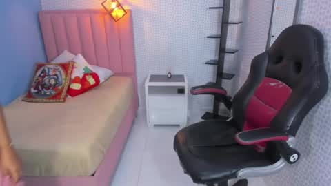 Snapshot of amy_dutta chatting on December 3, 2025, 7:45 pm amy_dutta online show from December 3, 2025, 7:45 pm