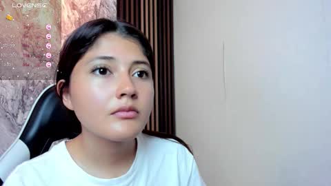 Snapshot of amy_innocent_ chatting on January 8, 2026, 8:11 pm Amy online show from January 8, 2026, 8:11 pm