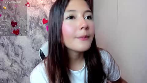 Snapshot of amy_innocent_ chatting on February 15, 2026, 8:27 pm Amy online show from February 15, 2026, 8:27 pm