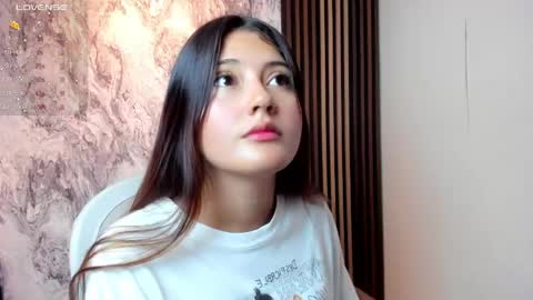 Snapshot of amy_innocent_ chatting on April 12, 2026, 9:09 pm Amy online show from April 12, 2026, 9:09 pm