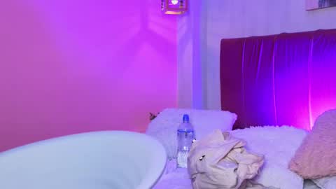 Snapshot of amy_saenz_ chatting on October 2, 2025, 10:11 am amy_saenz_ online show from October 2, 2025, 10:11 am