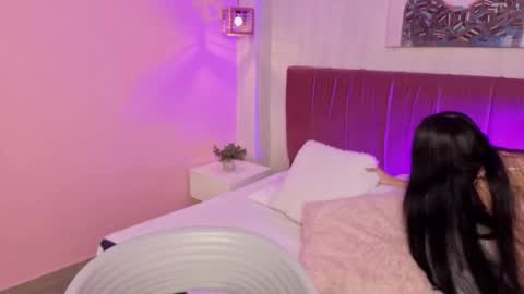 Snapshot of amy_saenz_ chatting on October 3, 2025, 5:48 am amy_saenz_ online show from October 3, 2025, 5:48 am