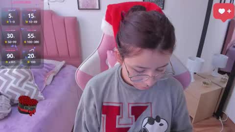 Snapshot of amy_sophiaa chatting on December 17, 2025, 12:44 pm Amy sophia 3 online show from December 17, 2025, 12:44 pm