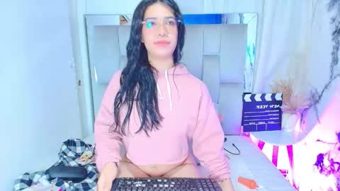 Snapshot of amy_swann chatting on March 28, 2026, 1:11 pm Amy online show from March 28, 2026, 1:11 pm