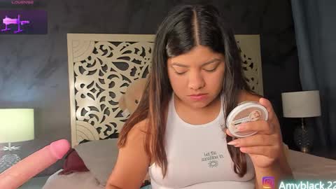 Snapshot of amyblack__ chatting on October 18, 2025, 1:30 am Amy online show from October 18, 2025, 1:30 am