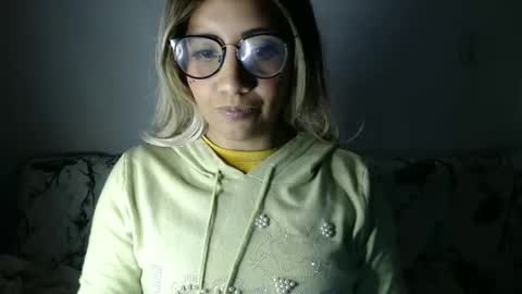 Snapshot of amycosplay99 chatting on January 2, 2025, 8:17 am amycosplay99 online show from January 2, 2025, 8:17 am