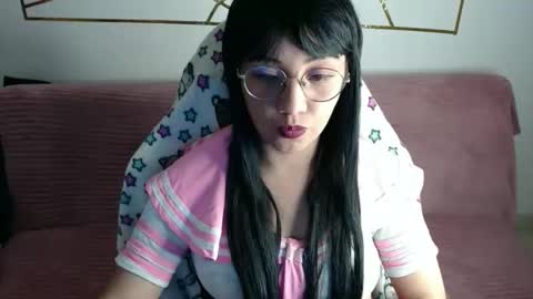 Snapshot of amycosplay99 chatting on December 2, 2025, 7:03 am amycosplay99 online show from December 2, 2025, 7:03 am