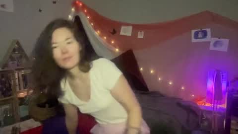 amydreamgirl online show from January 7, 2025, 7:52 am