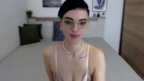 Snapshot of amylexy chatting on December 8, 2024, 11:14 am Hi there guys  My pleasure in your hands  pvt is open online show from December 8, 2024, 11:14 am