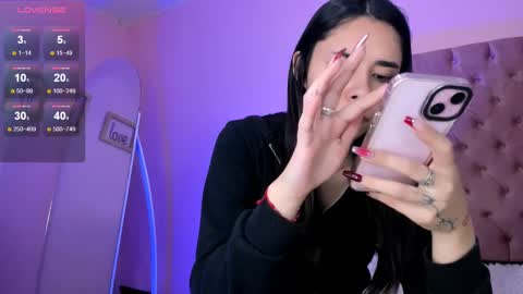Snapshot of amyolimpo chatting on February 20, 2025, 3:12 am Amy ... Nice to meet u thumb up me please its important online show from February 20, 2025, 3:12 am