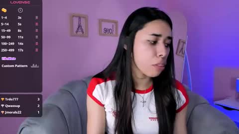 Snapshot of amyolimpo chatting on February 27, 2025, 4:41 am Amy ... Nice to meet u thumb up me please its important online show from February 27, 2025, 4:41 am