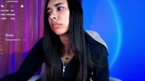 Snapshot of amyolimpo chatting on September 19, 2025, 11:00 am Amy ... Nice to meet u thumb up me please its important online show from September 19, 2025, 11:00 am