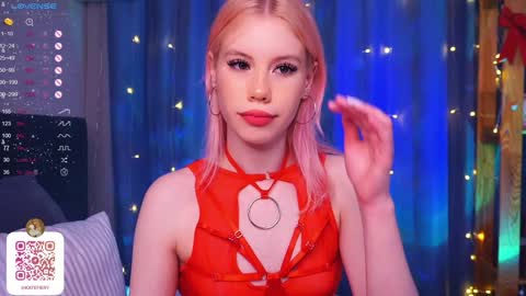  LINA  online show from December 20, 2024, 7:28 pm