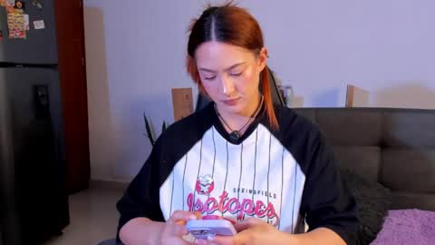 Snapshot of amypond__ chatting on April 4, 2026, 8:17 pm Amy online show from April 4, 2026, 8:17 pm