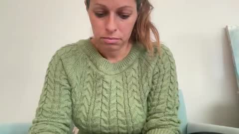 Amy Smilez online show from October 17, 2025, 3:47 pm