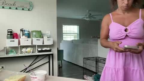 Amy Smilez online show from June 23, 2026, 12:36 pm