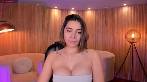 Snapshot of amywalker_ chatting on February 25, 2025, 10:15 am AMY WALKER online show from February 25, 2025, 10:15 am