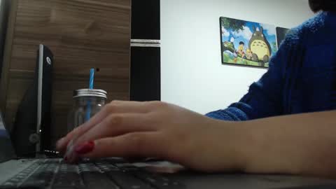 Snapshot of amywine7 chatting on January 3, 2025, 8:11 pm Amy online show from January 3, 2025, 8:11 pm