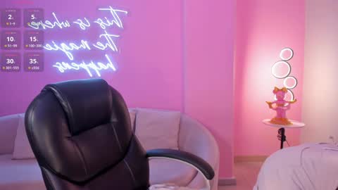    online show from January 15, 2025, 6:40 pm