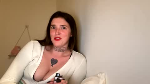 Amyyyoxxo online show from March 5, 2025, 8:10 pm