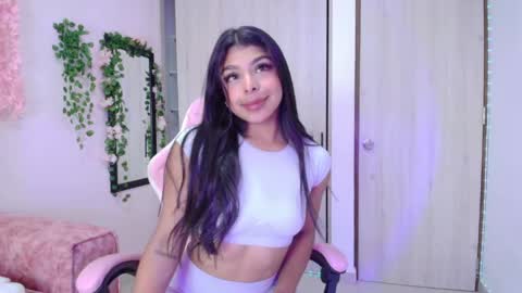Snapshot of ana__grace chatting on April 12, 2026, 3:22 am Ana online show from April 12, 2026, 3:22 am