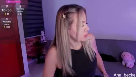 Ana online show from October 11, 2025, 3:39 am