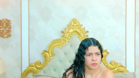 Snapshot of ana_bs chatting on December 1, 2025, 9:25 am ana_bs online show from December 1, 2025, 9:25 am