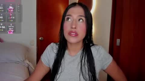 Snapshot of ana_m_ chatting on June 16, 2026, 12:57 am Ana online show from June 16, 2026, 12:57 am