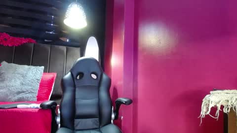 Snapshot of ana_mature_ chatting on December 31, 2024, 3:09 pm Ana online show from December 31, 2024, 3:09 pm