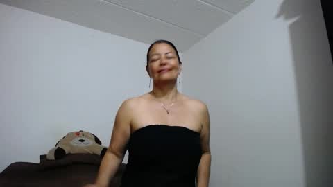 Snapshot of ana_mature_ chatting on October 12, 2025, 9:36 pm Ana online show from October 12, 2025, 9:36 pm