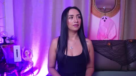   online show from October 17, 2025, 5:21 am