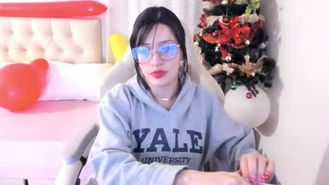 Snapshot of ana_ruuh chatting on November 28, 2025, 10:34 pm Im anna but you can call me as you want online show from November 28, 2025, 10:34 pm