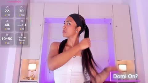 anaacollins_ online show from October 9, 2025, 11:30 am