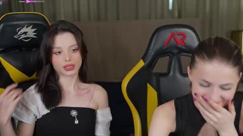 Sweet girls online show from March 8, 2025, 11:37 am